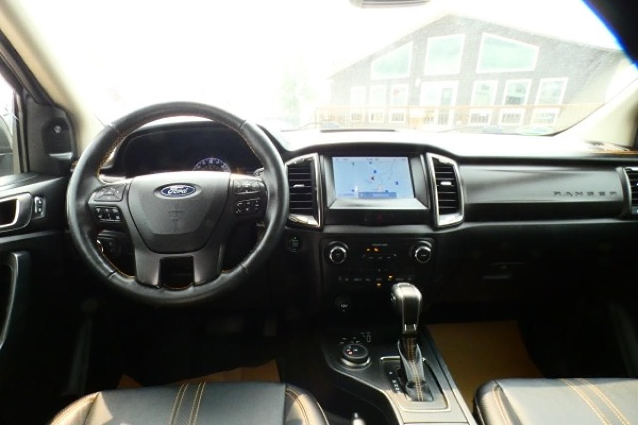 2022 Ford Ranger LARIAT FX4 w/Htd Leather, NAV, BUC - Photo #11