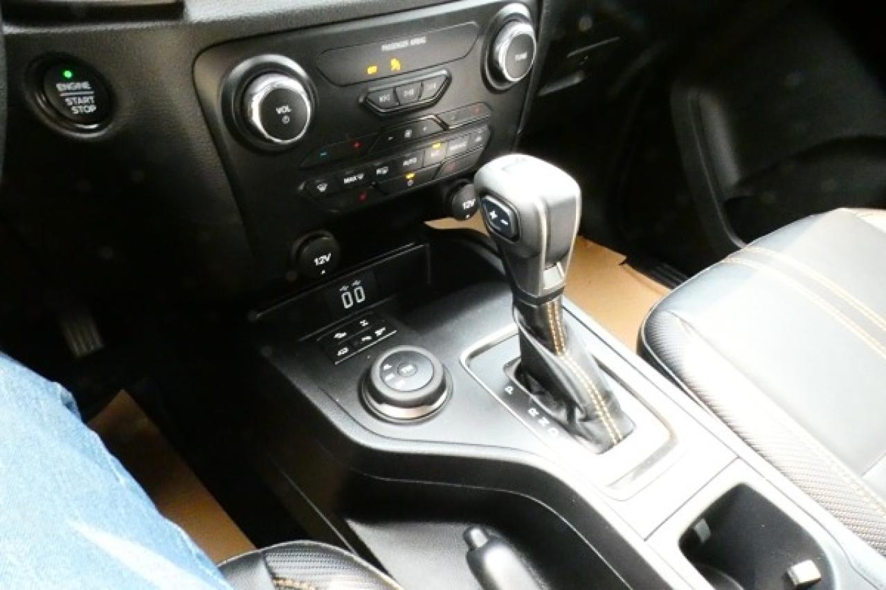 2022 Ford Ranger LARIAT FX4 w/Htd Leather, NAV, BUC - Photo #16