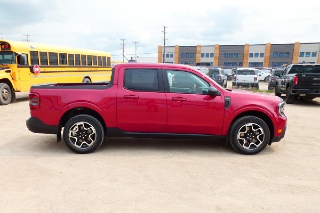 2025 Ford Maverick LARIAT HYBRID AWD w/Htd Leather, NAV, BUC - Photo #5