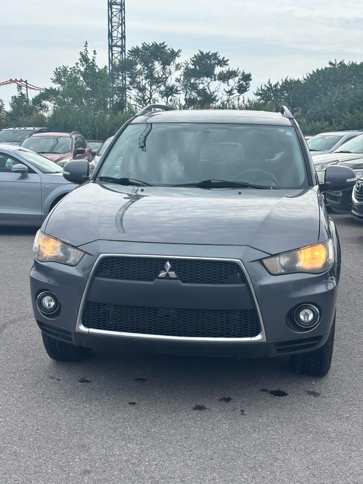 2011 Mitsubishi Outlander LS