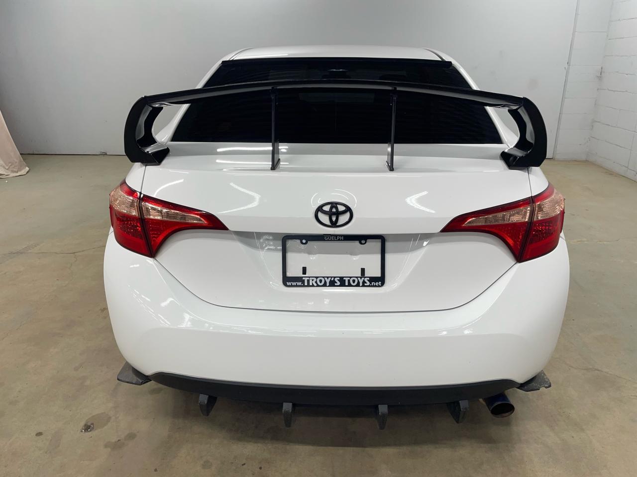 2017 Toyota Corolla LE UPGRADE Photo5