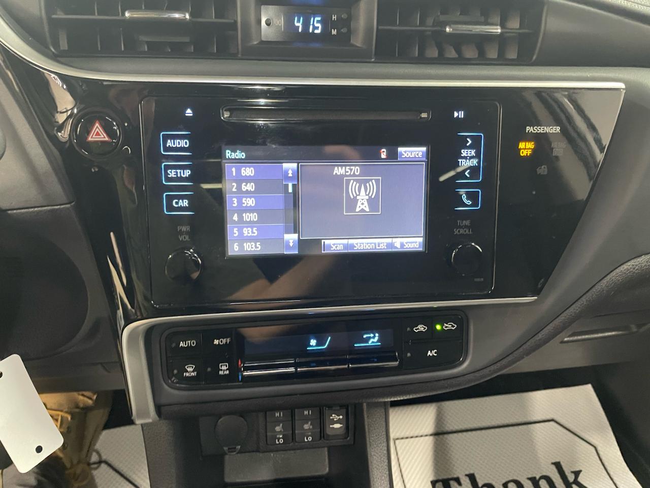 2017 Toyota Corolla LE UPGRADE Photo31