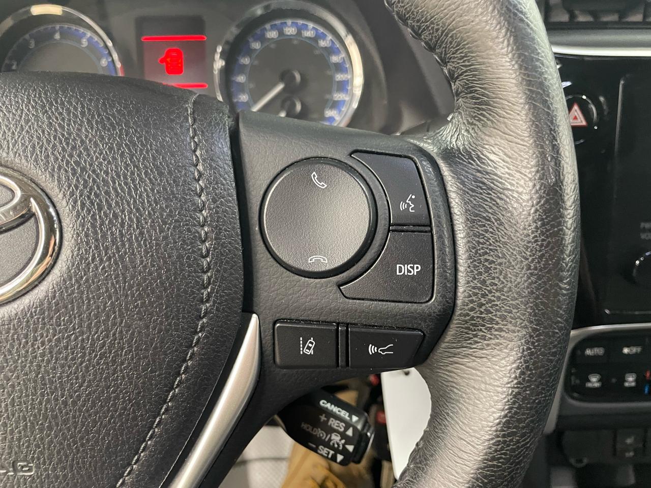 2017 Toyota Corolla LE UPGRADE Photo30