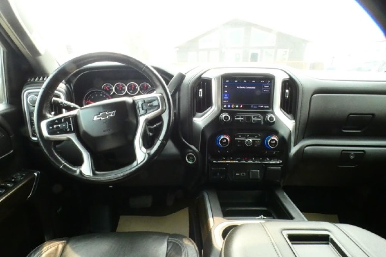 2020 Chevrolet Silverado 1500 RST 4WD DURAMAX DSL Double Cab w/Htd Leather, BUC - Photo #11