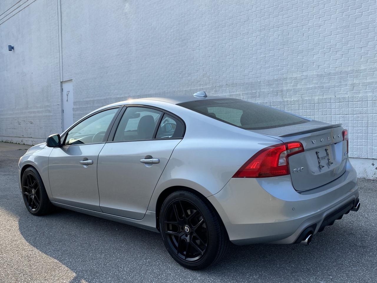 2018 Volvo S60 T5 AWD-DYNAMIC-POLESTAR PERFORMANCE PKG - Photo #3