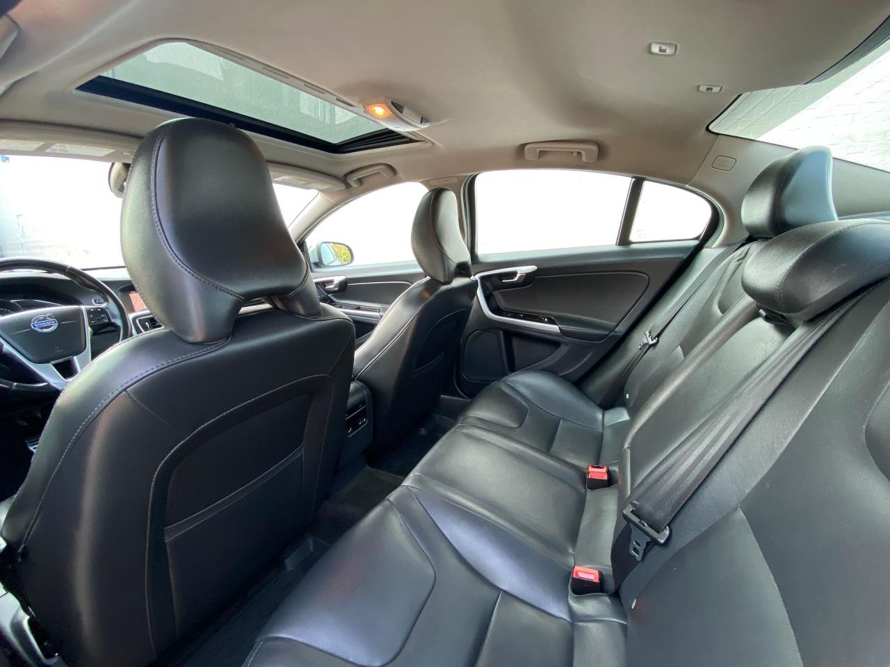 2018 Volvo S60 T5 AWD-DYNAMIC-POLESTAR PERFORMANCE PKG - Photo #15