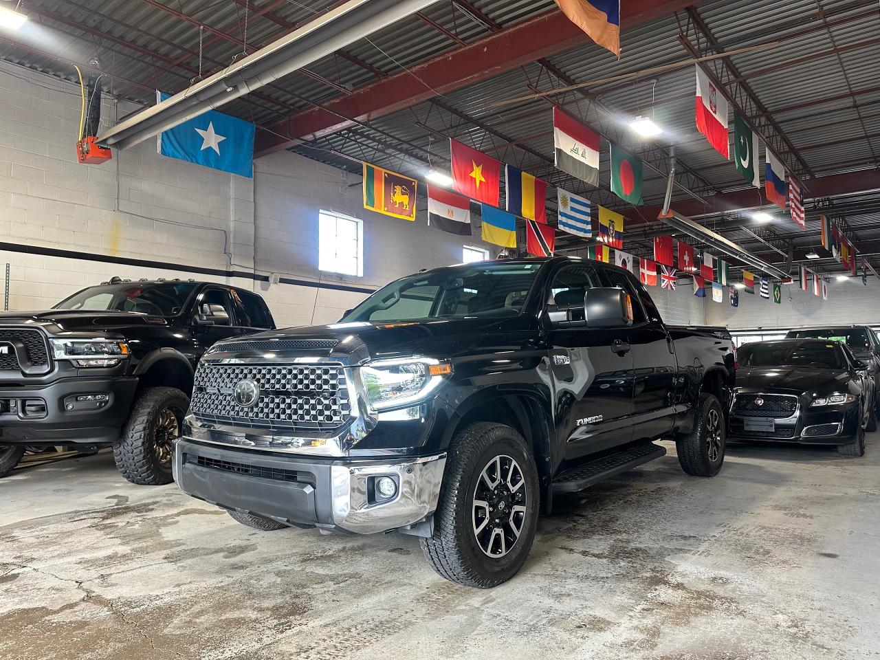 Used 2019 Toyota Tundra 4X4 Double Cab SR5 Plus 5.7L for sale in North York, ON