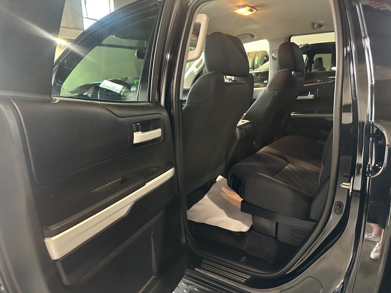 2019 Toyota Tundra 4X4 Double Cab SR5 Plus 5.7L - Photo #28