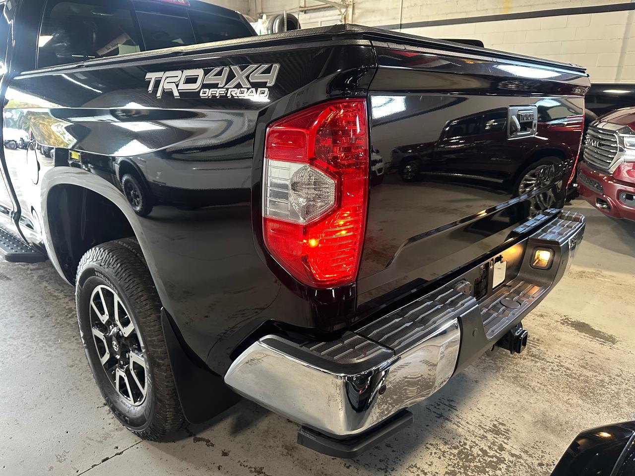 2019 Toyota Tundra 4X4 Double Cab SR5 Plus 5.7L - Photo #26