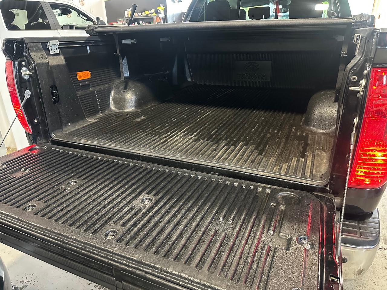 2019 Toyota Tundra 4X4 Double Cab SR5 Plus 5.7L - Photo #25
