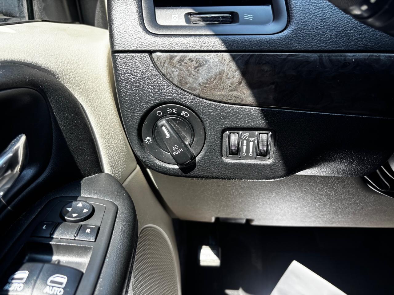 2018 Dodge Grand Caravan Crew Plus - Photo #12