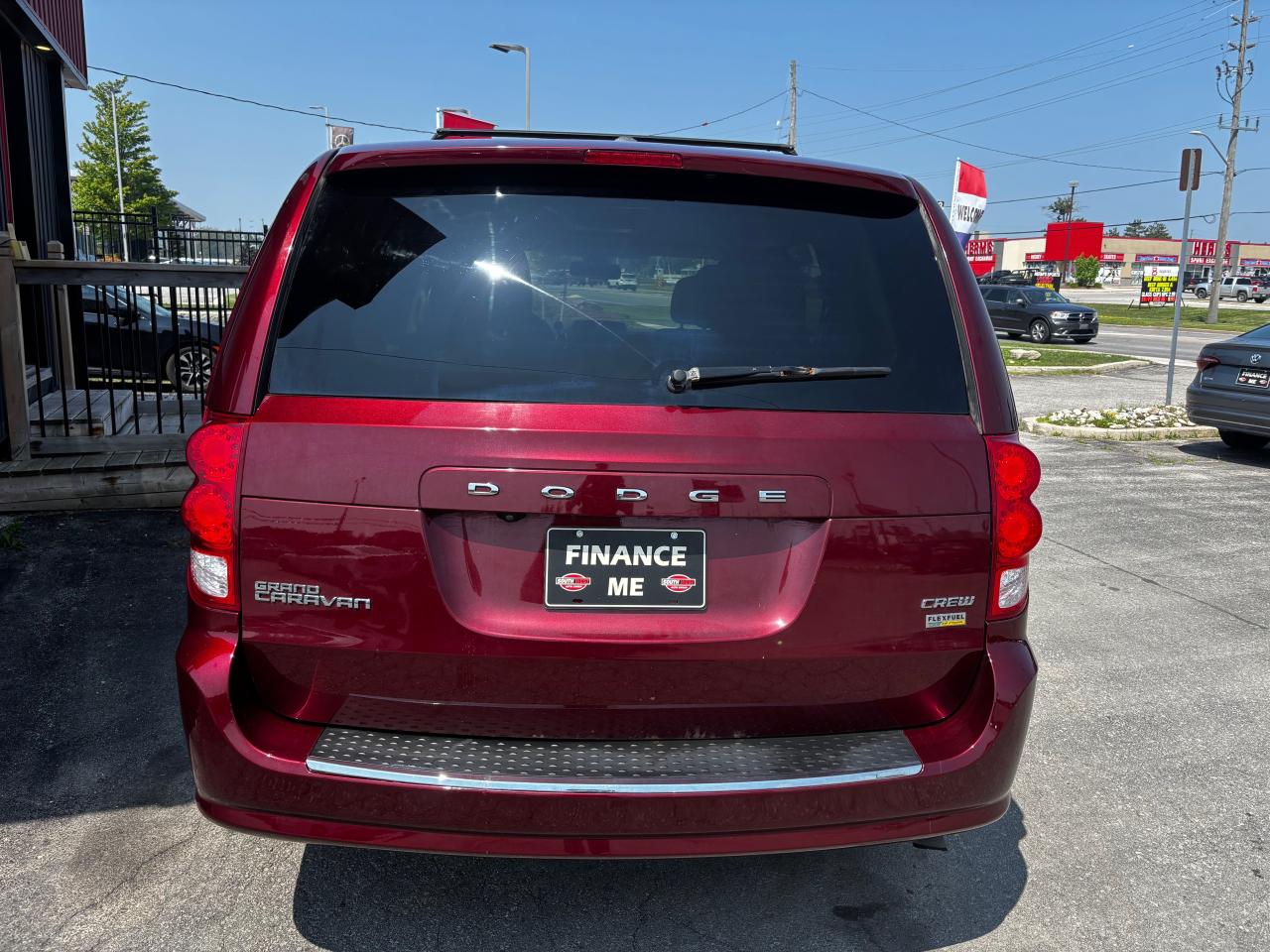 2018 Dodge Grand Caravan Crew Plus - Photo #5