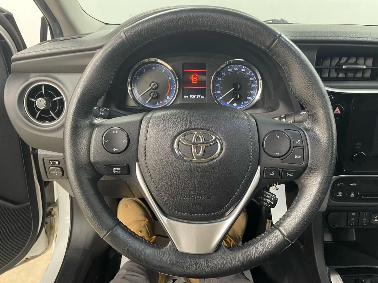 2017 Toyota Corolla LE UPGRADE