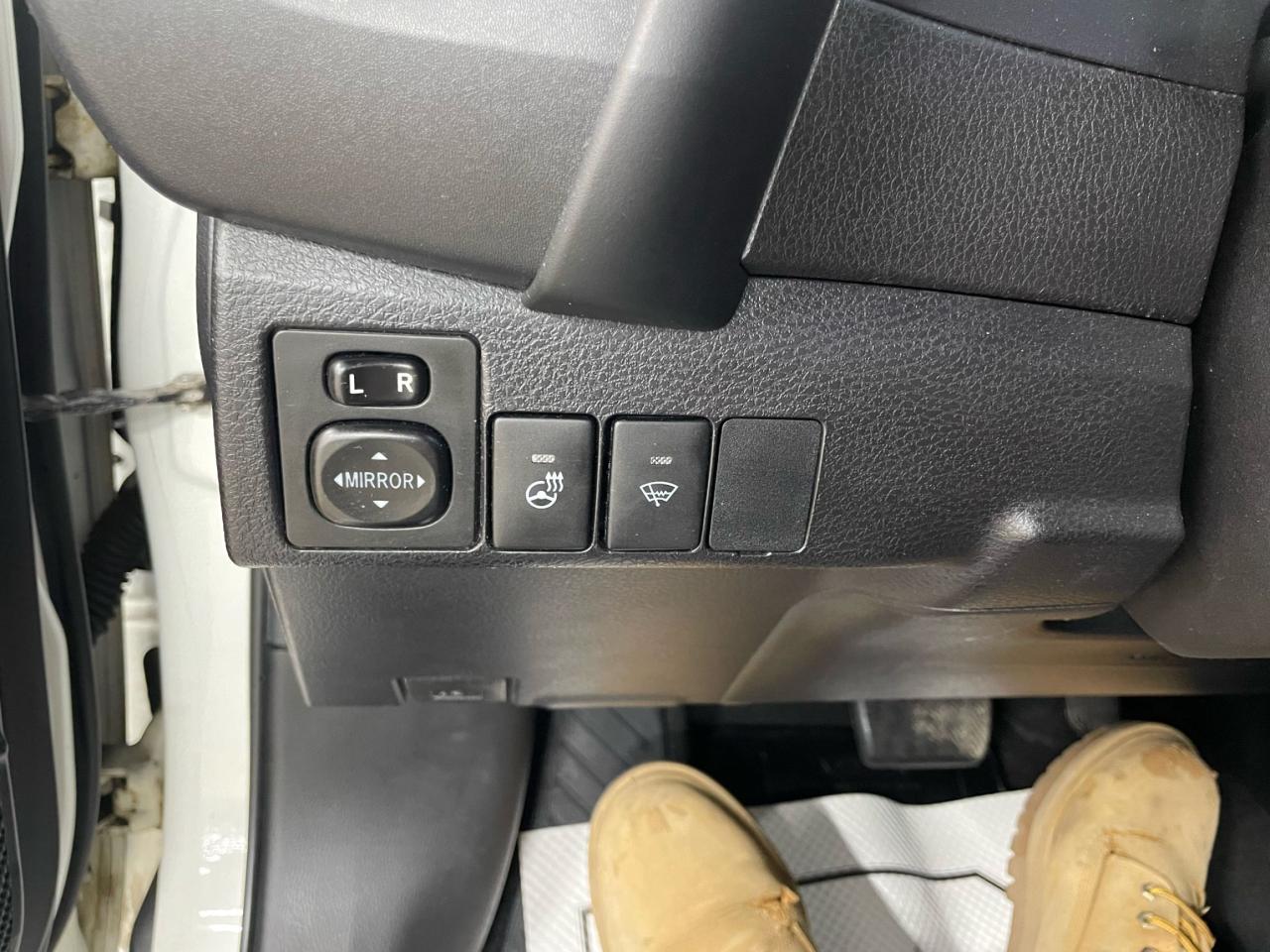 2017 Toyota Corolla LE UPGRADE