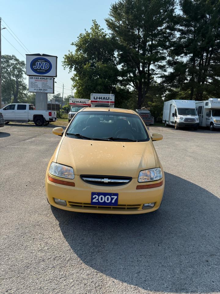 2007 Chevrolet Aveo LT - Photo #2
