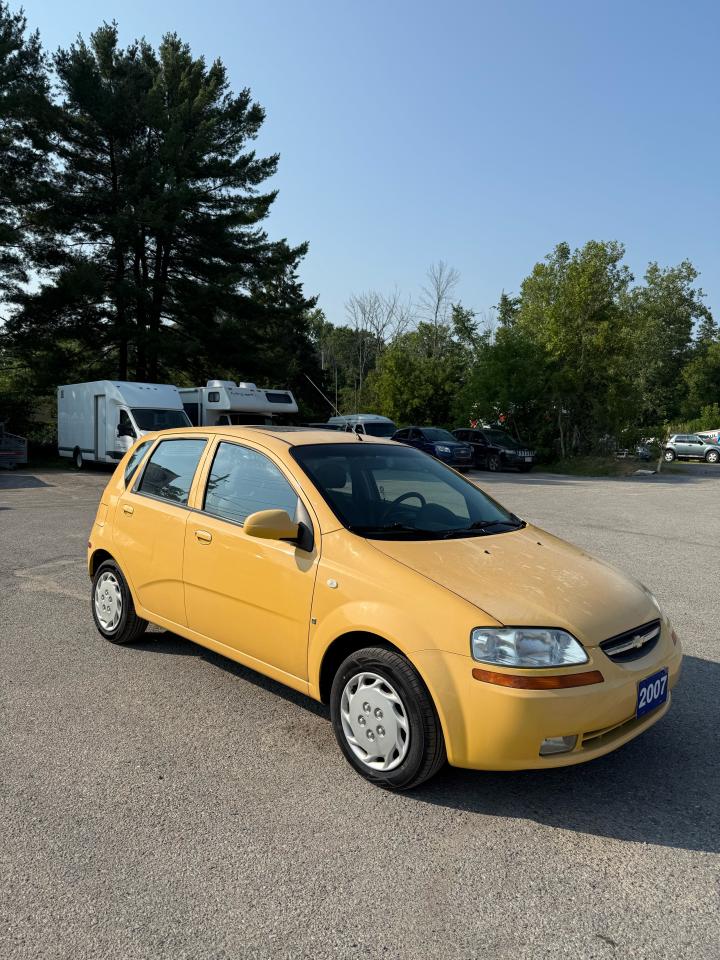 2007 Chevrolet Aveo LT - Photo #3