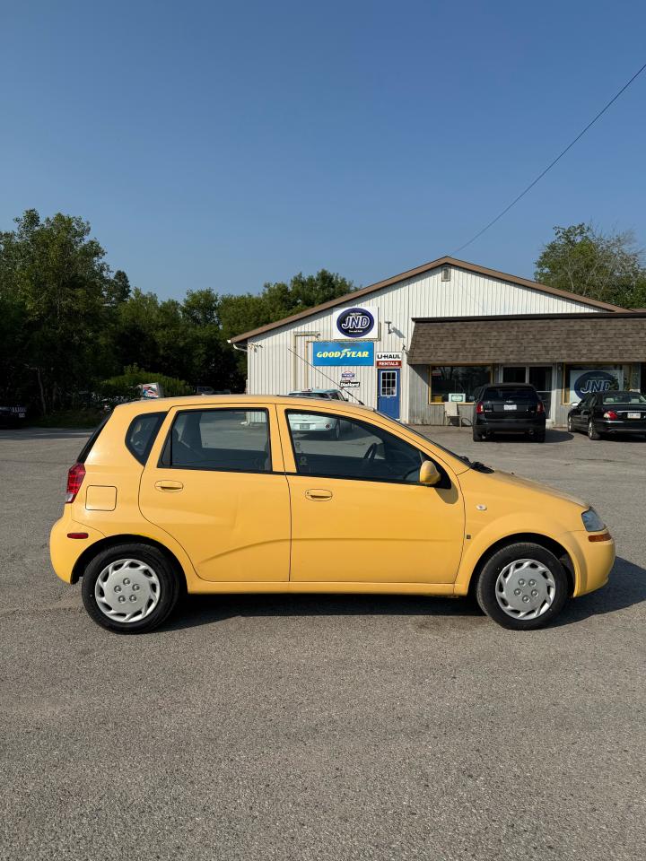 2007 Chevrolet Aveo LT - Photo #4