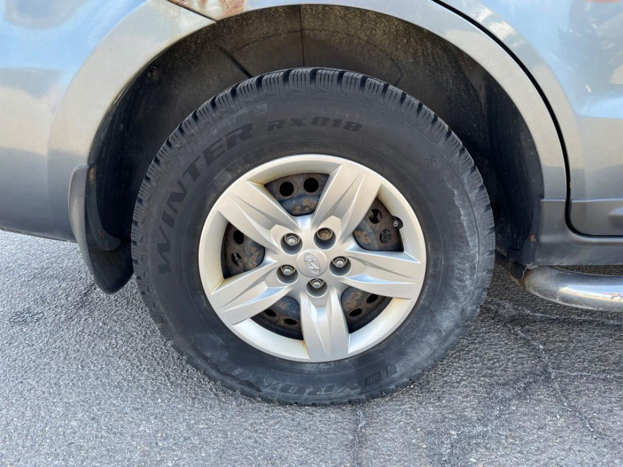 2009 Hyundai Santa Fe As is Photo23