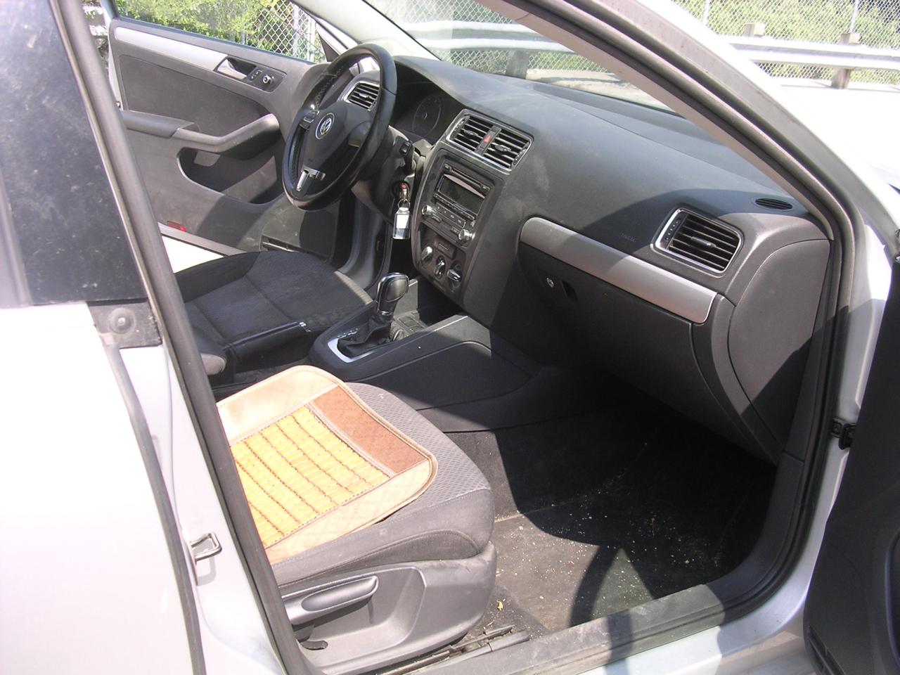 2013 Volkswagen Jetta 4dr 2.5L Auto Comfortline - Photo #8