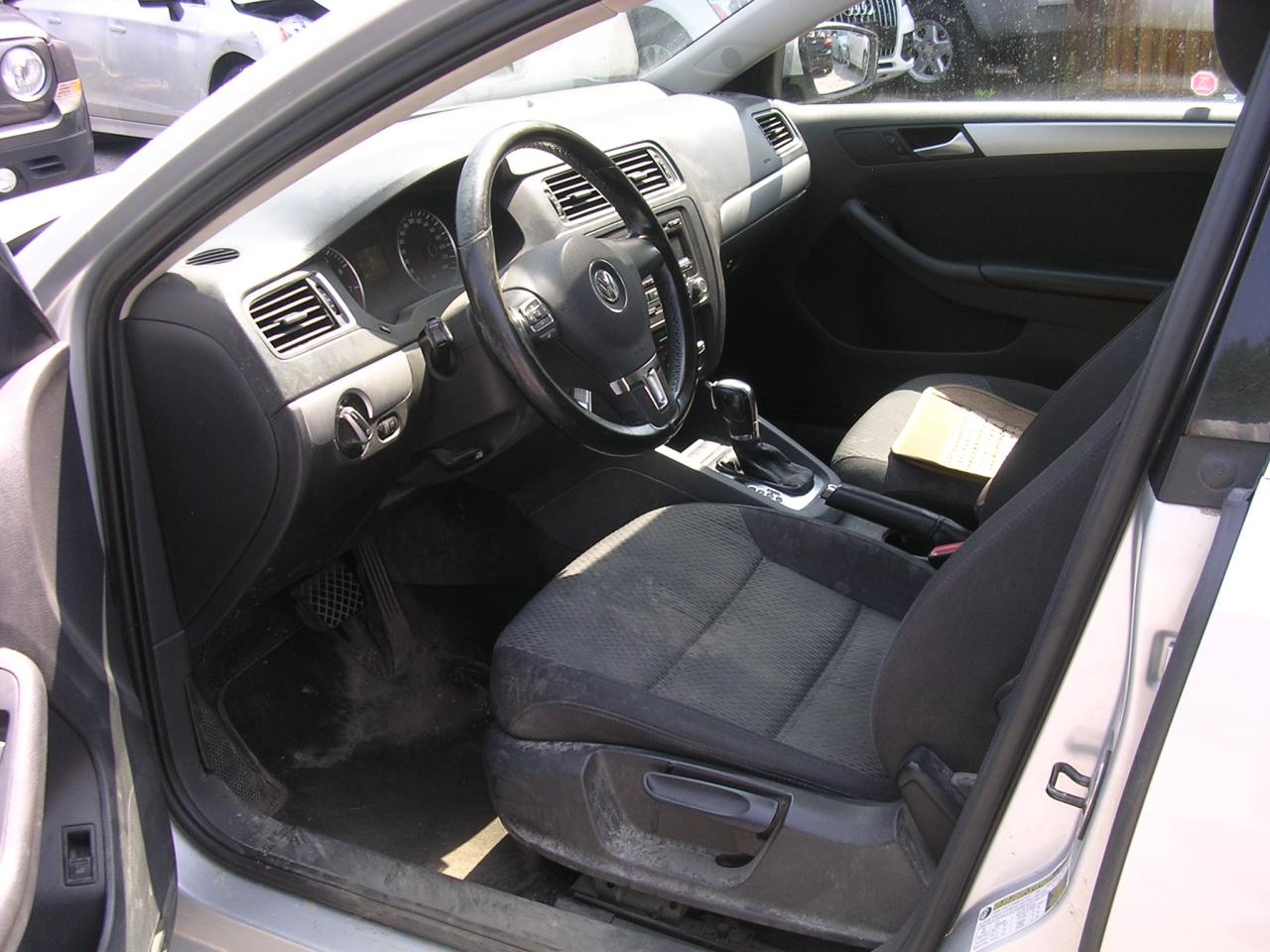 2013 Volkswagen Jetta 4dr 2.5L Auto Comfortline - Photo #5
