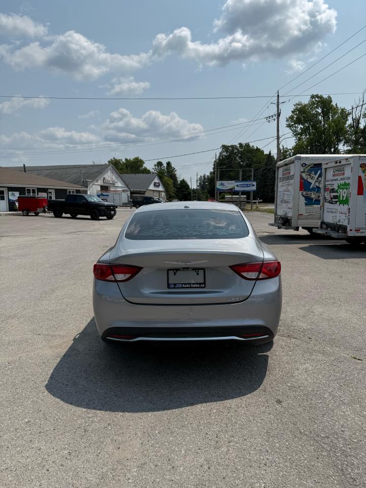 2015 Chrysler 200 Limited - Photo #6