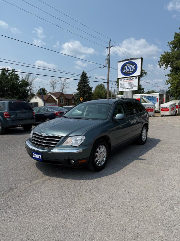 Used 2007 Chrysler Pacifica Touring for sale in Foxboro, ON