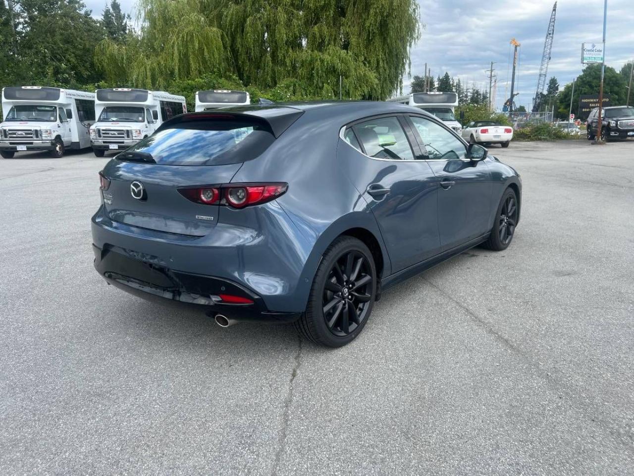 2019 Mazda MAZDA3 GT Auto FWD - Photo #9