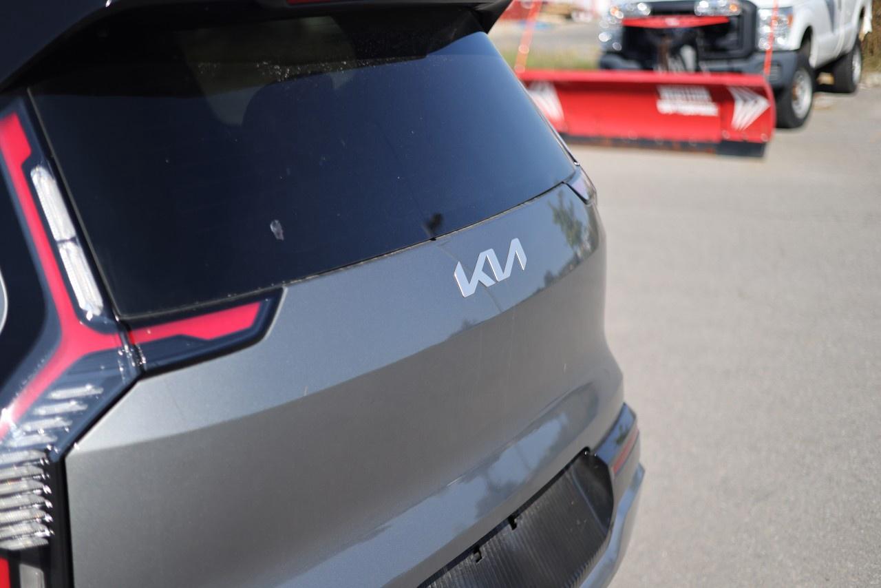 2026 Kia EV9 Land w/Plus Package AWD Photo