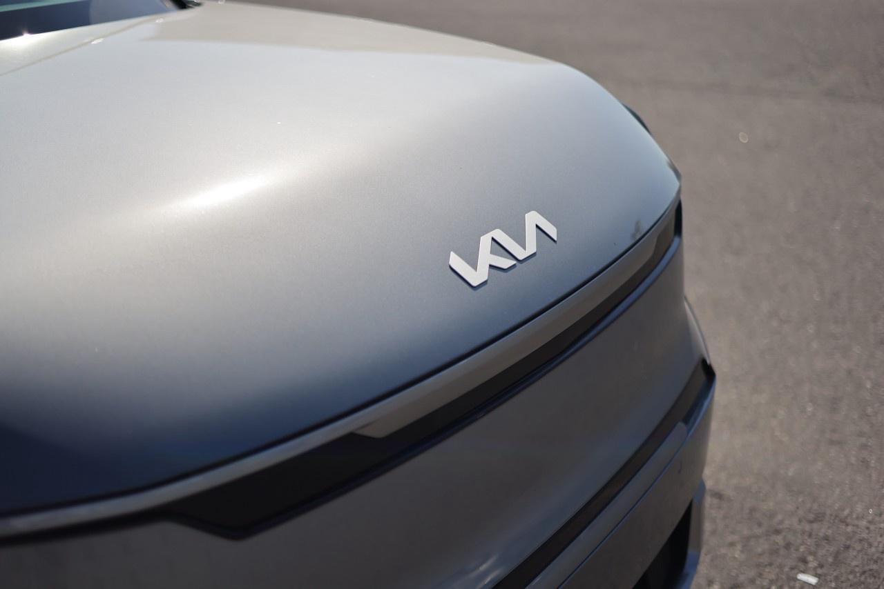 2026 Kia EV9 Land w/Plus Package AWD Photo