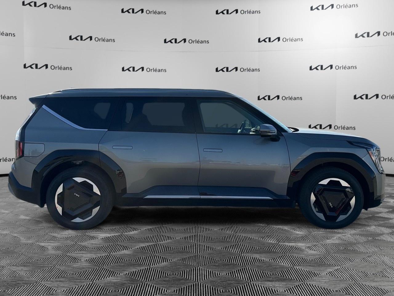 2026 Kia EV9 Land w/Plus Package AWD Photo