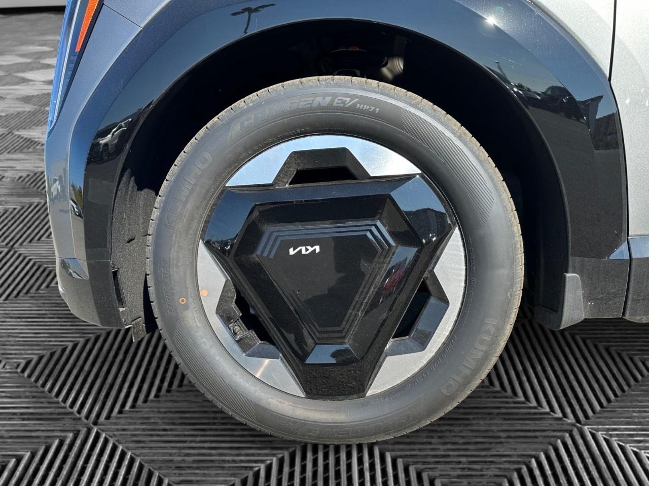 2026 Kia EV9 Land w/Plus Package AWD Photo