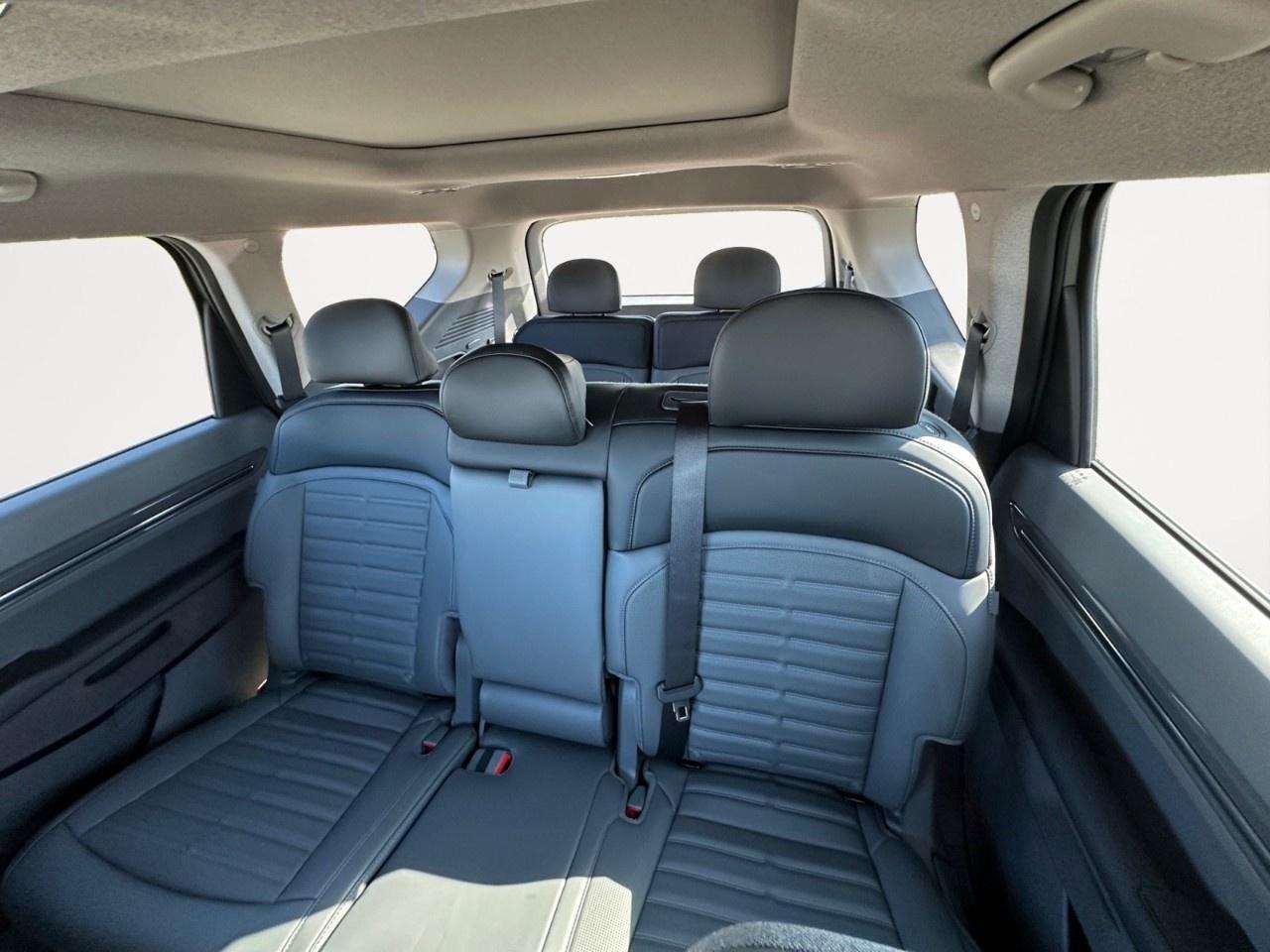 2026 Kia EV9 Land w/Plus Package AWD Photo