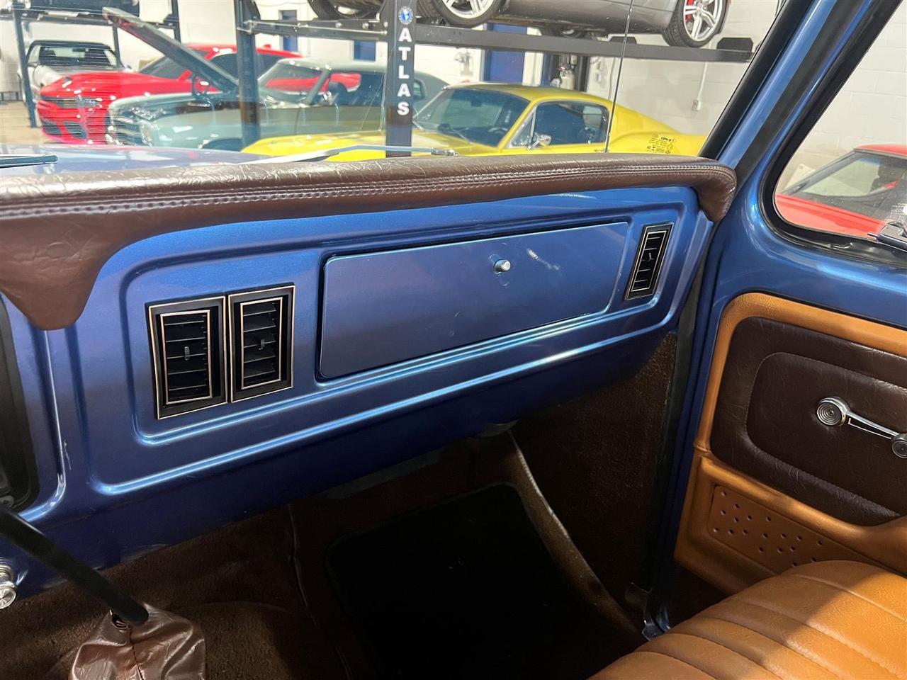 1978 Ford F-150 Custom Cab | Air Conditioning Photo