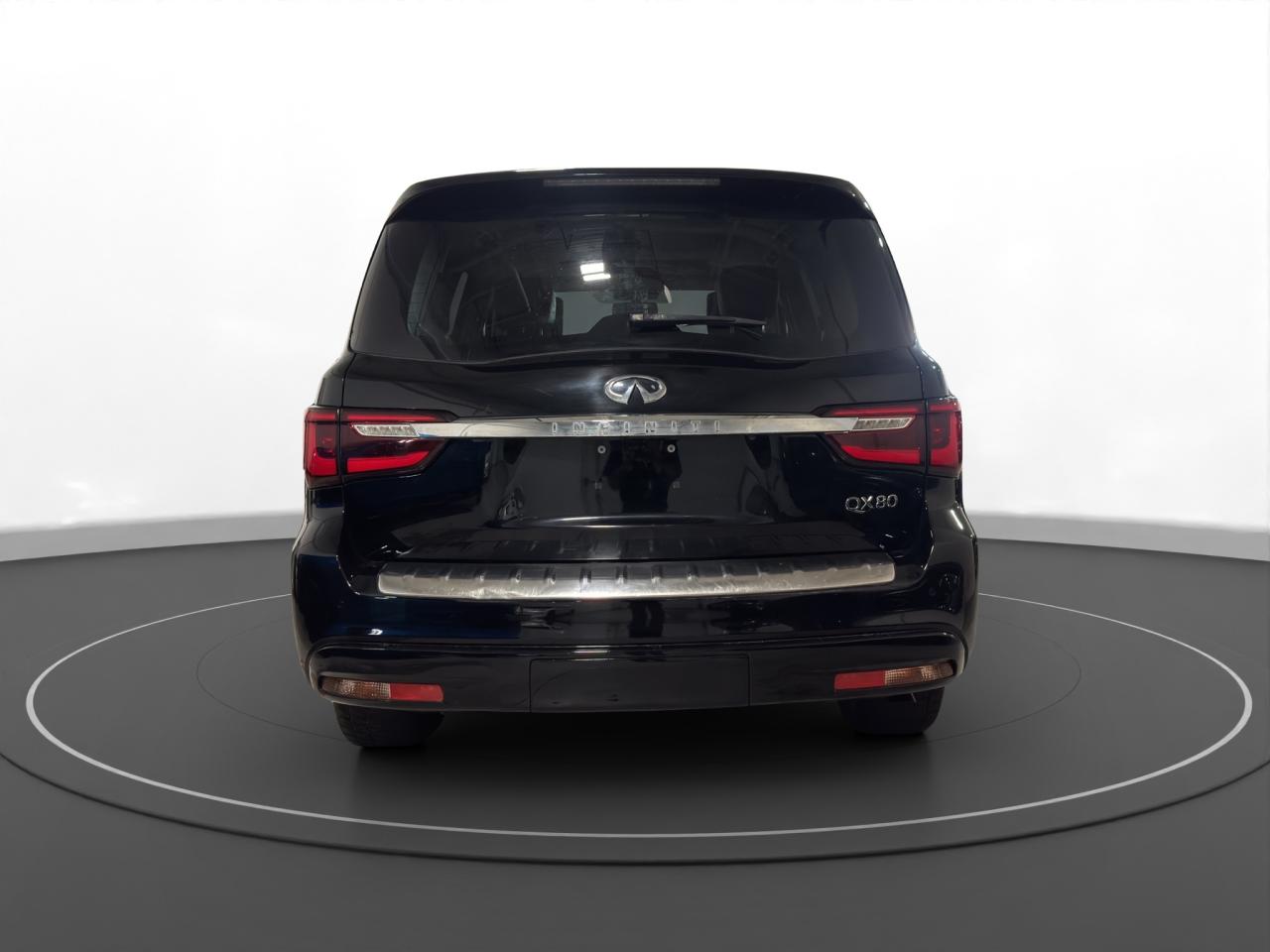 2018 Infiniti QX80  - Photo #4