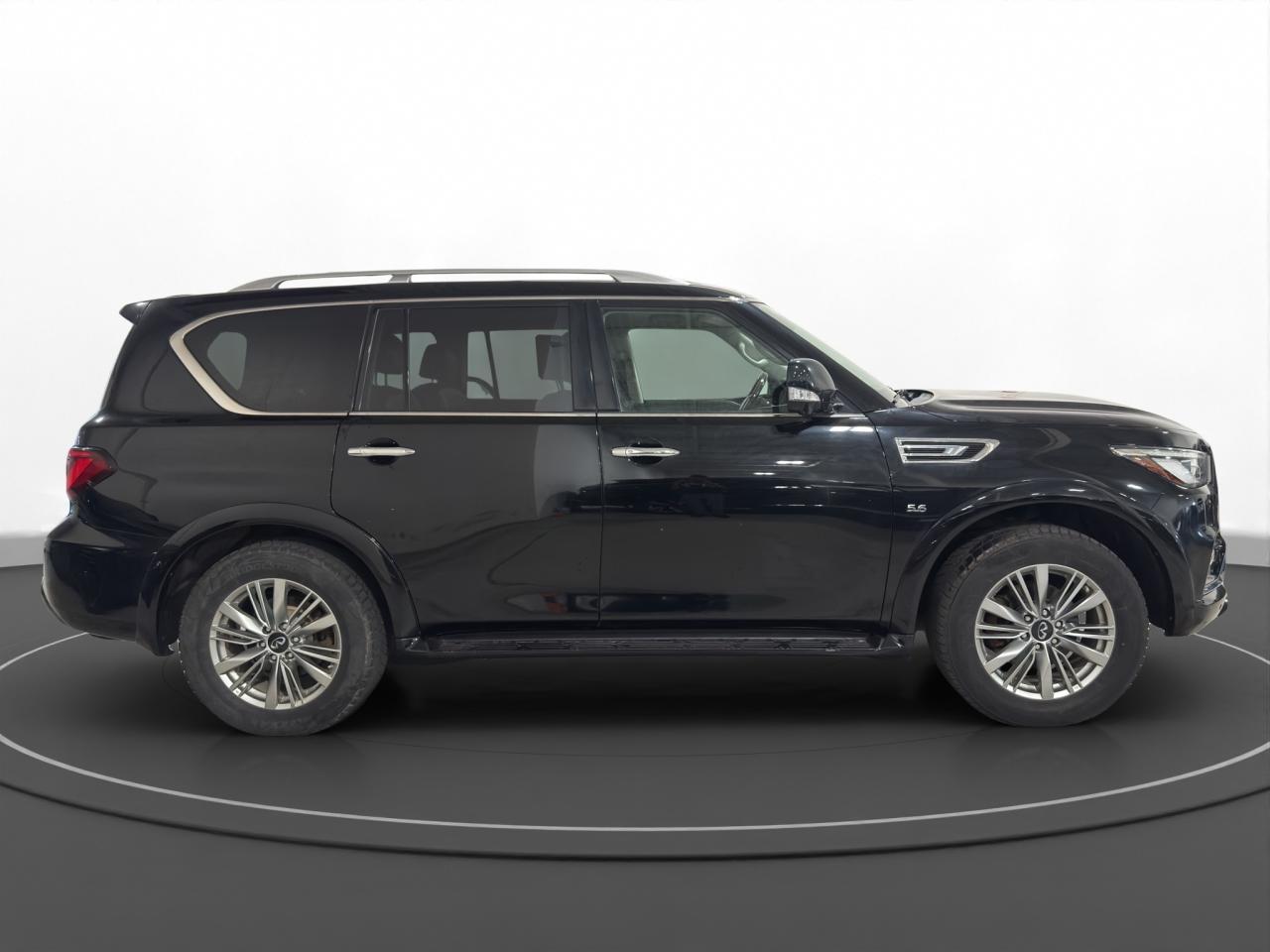 2018 Infiniti QX80  - Photo #6