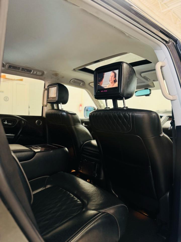 2018 Infiniti QX80  - Photo #19