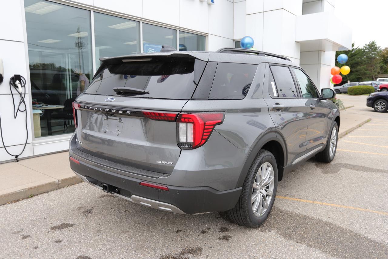 2025 Ford Explorer ACTIVE 4WD Photo3