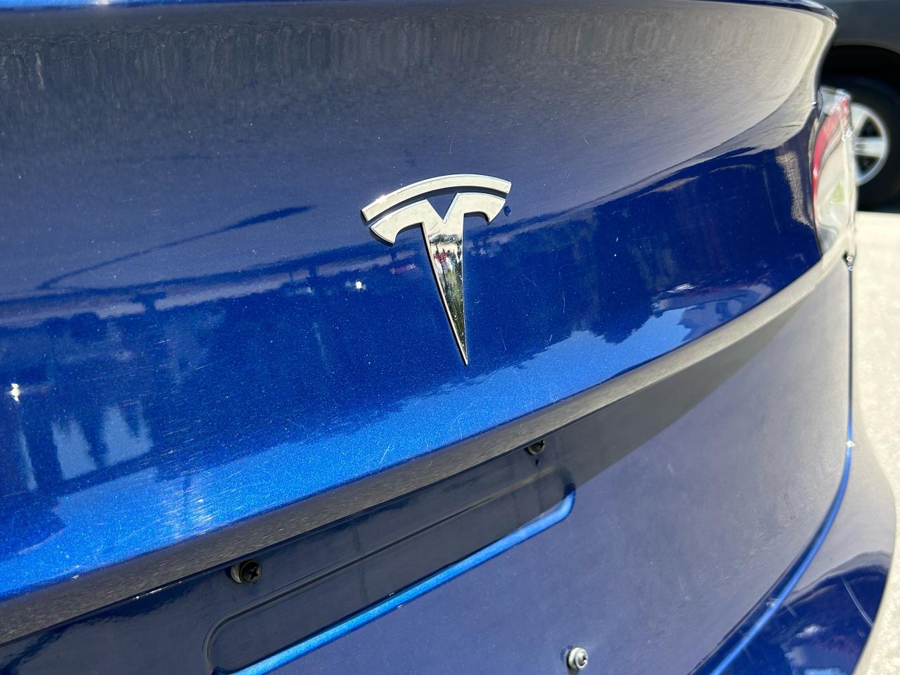 2018 Tesla Model 3  - Photo #13