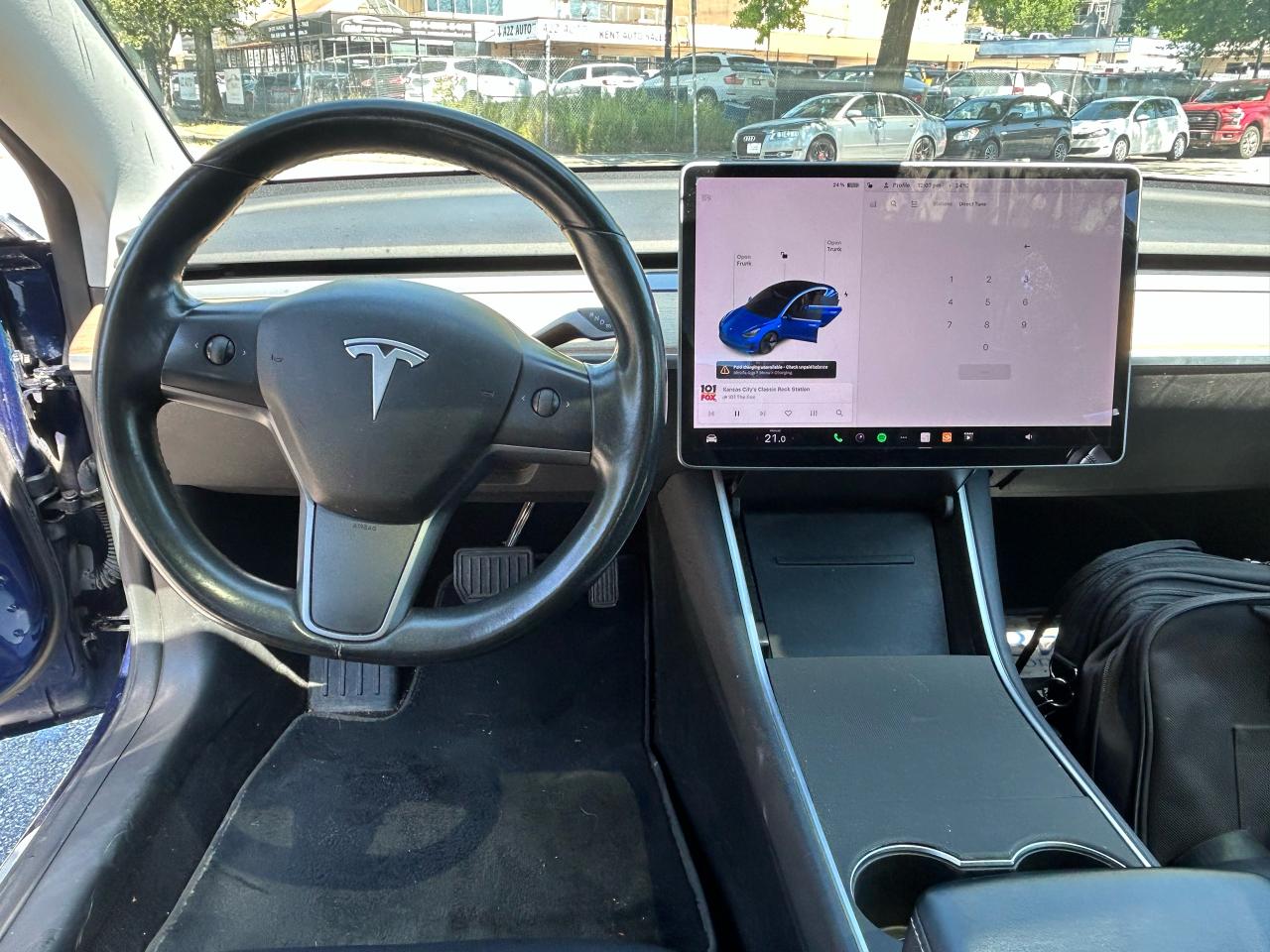 2018 Tesla Model 3  - Photo #10