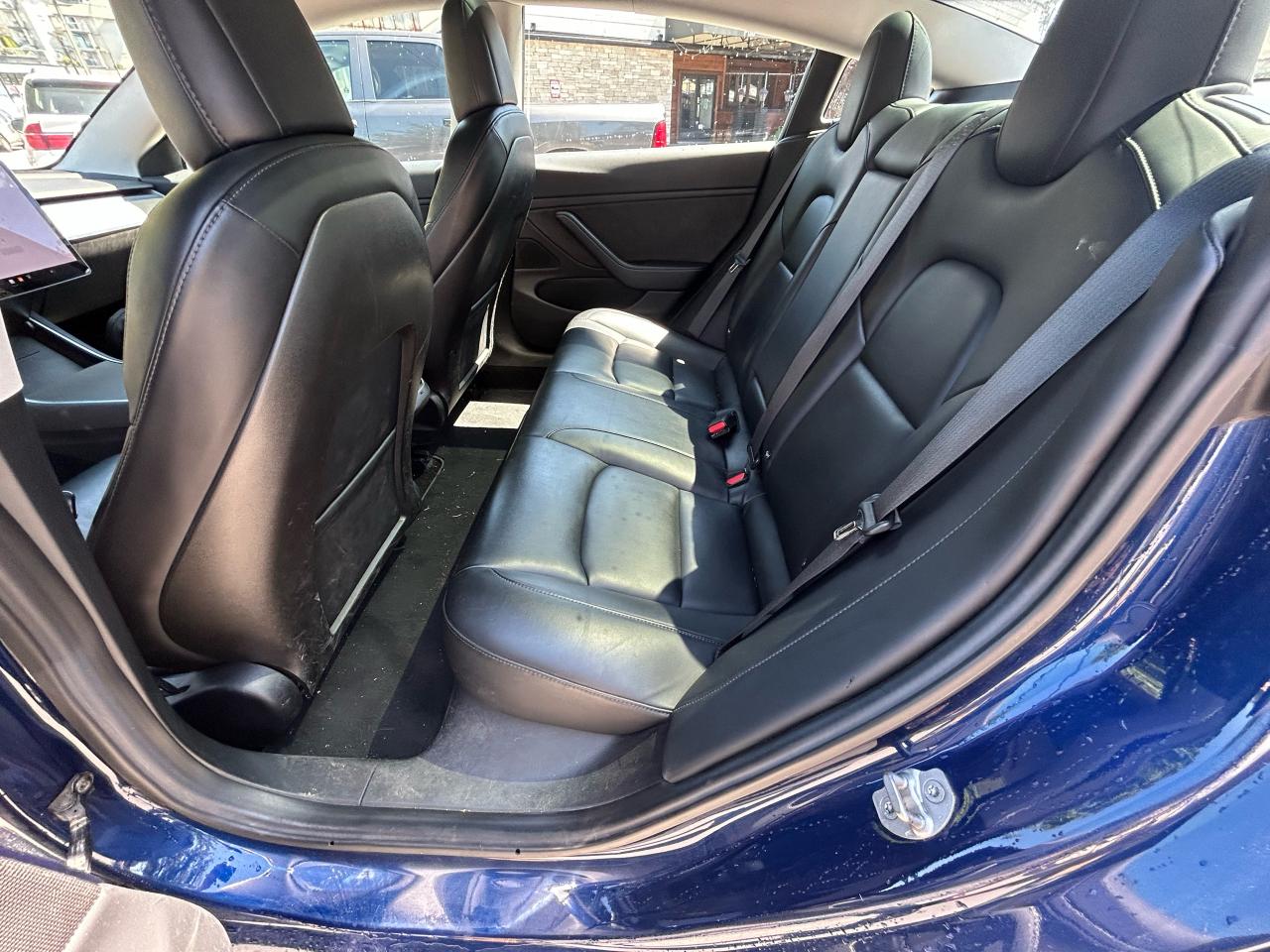 2018 Tesla Model 3  - Photo #9