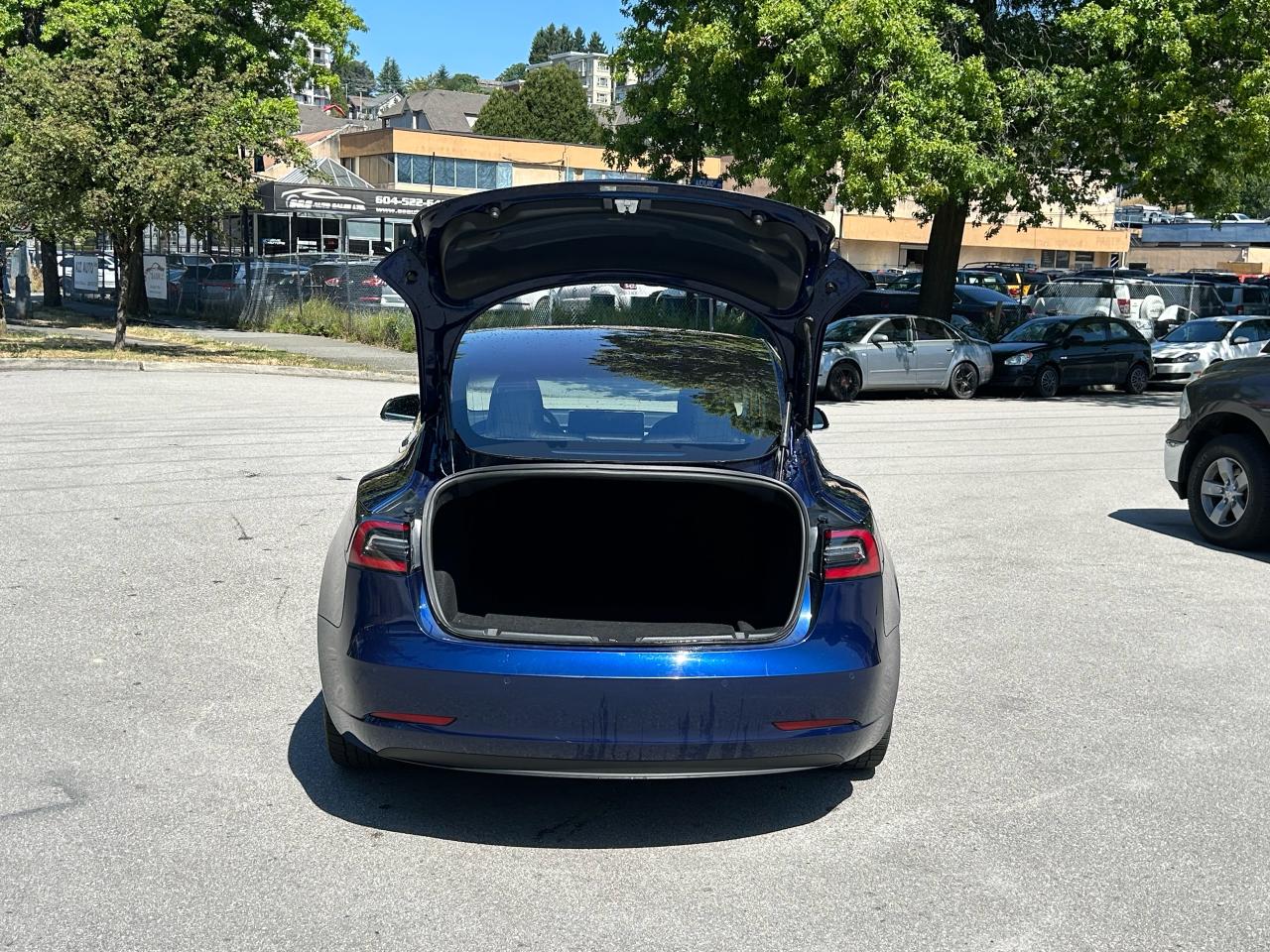 2018 Tesla Model 3  - Photo #8