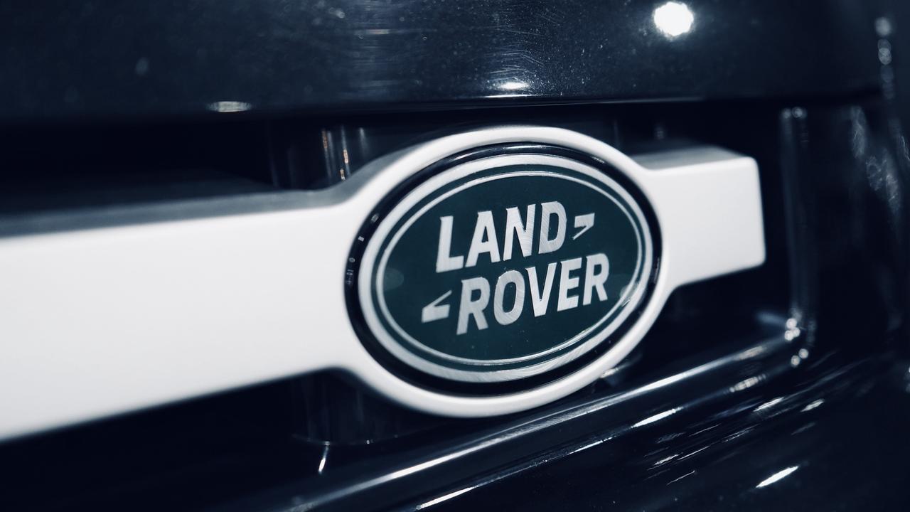 2023 Land Rover Defender 110 SE/PANO/MERIDIAN/360 CAM/CARPLAY/NO ACCIDENTS Photo
