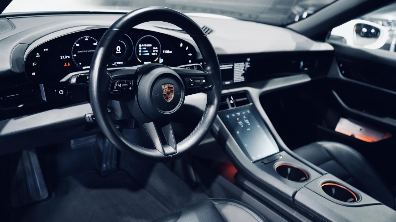 2020 Porsche Taycan 4S/PDLS/PERFORMANCE BATTERY+/ADAPTIVE CRUISE/PASM Photo