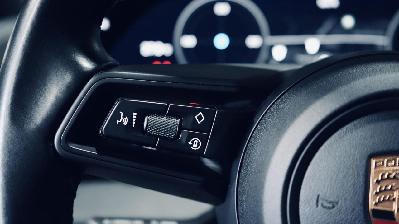 2020 Porsche Taycan 4S/PDLS/PERFORMANCE BATTERY+/ADAPTIVE CRUISE/PASM Photo