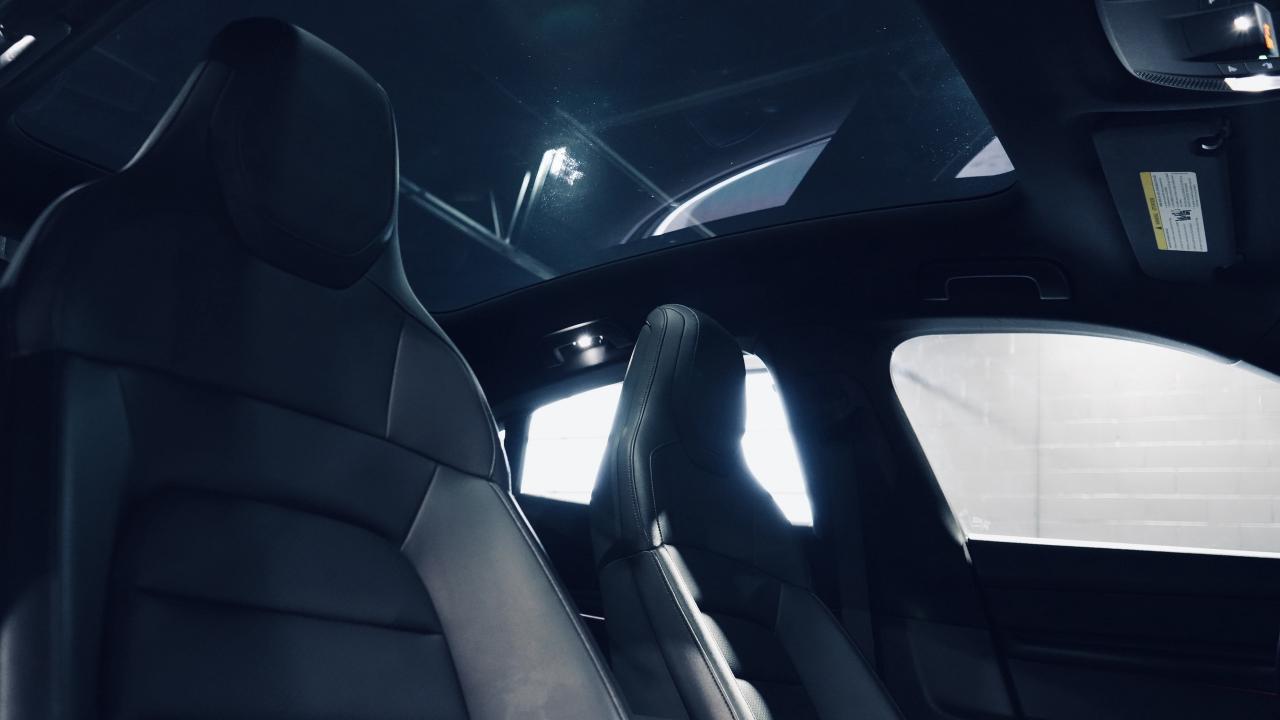 2020 Porsche Taycan 4S/PDLS/PERFORMANCE BATTERY+/ADAPTIVE CRUISE/PASM Photo