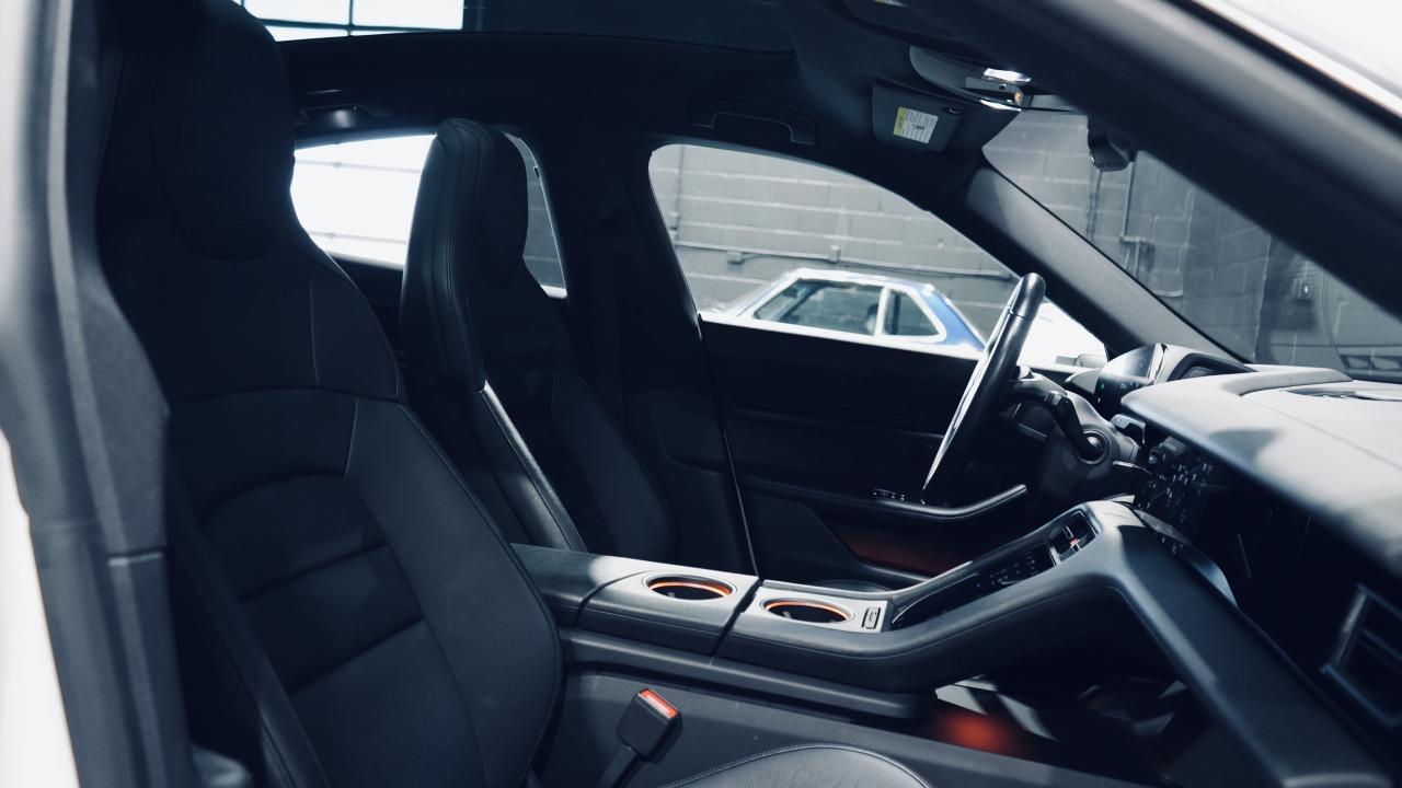 2020 Porsche Taycan 4S/PDLS/PERFORMANCE BATTERY+/ADAPTIVE CRUISE/PASM Photo