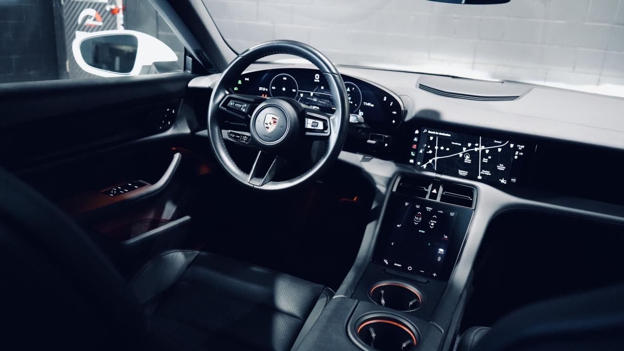 2020 Porsche Taycan 4S/PDLS/PERFORMANCE BATTERY+/ADAPTIVE CRUISE/PASM Photo