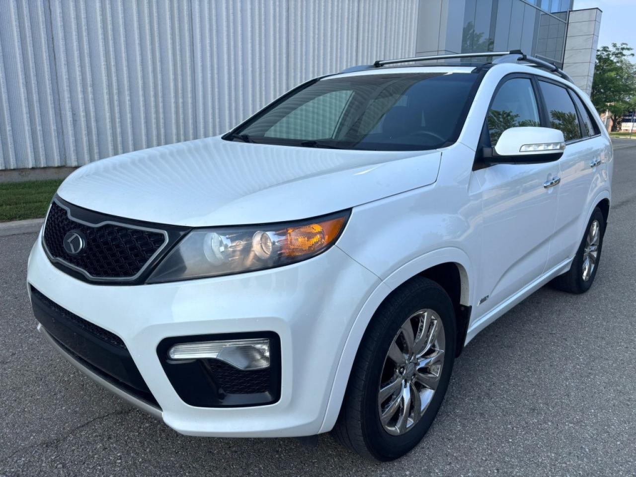 Used 2013 Kia Sorento SX V6 4dr All-wheel Drive Automatic for sale in Mississauga, ON