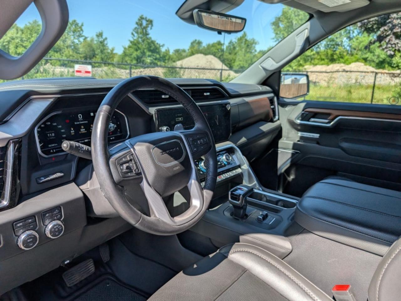 2023 GMC Sierra 1500 Denali Ultimate  **RESERVE PKG - $5,290 UPGRADE** Photo