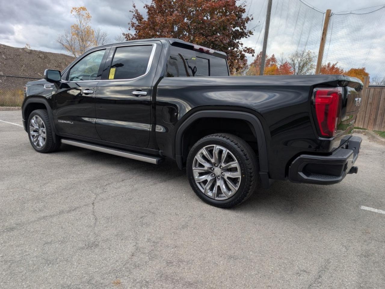 2023 GMC Sierra 1500 Denali Ultimate  **RESERVE PKG - $5,290 UPGRADE** Photo